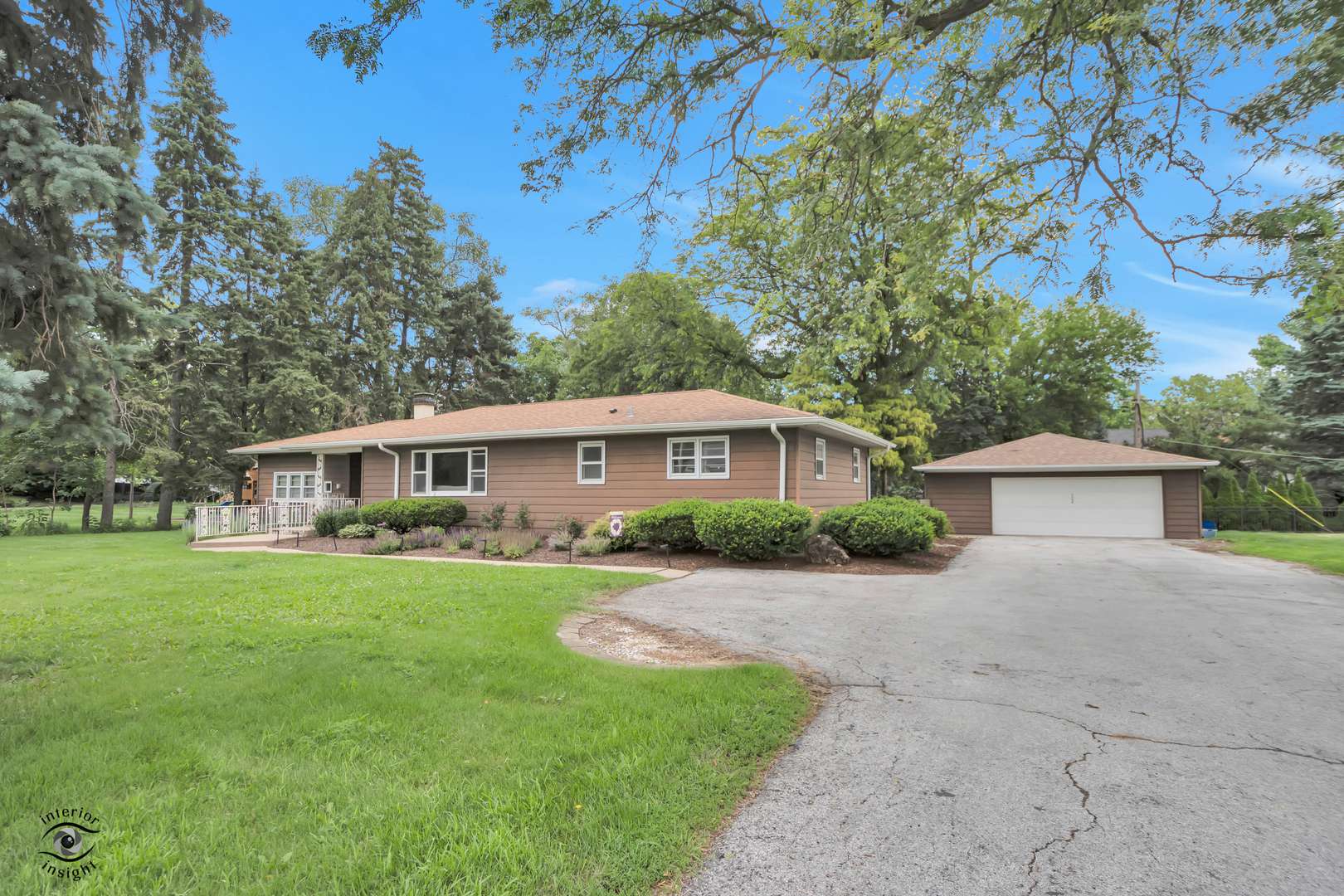 2608 Essington RD, Joliet, IL 60435
