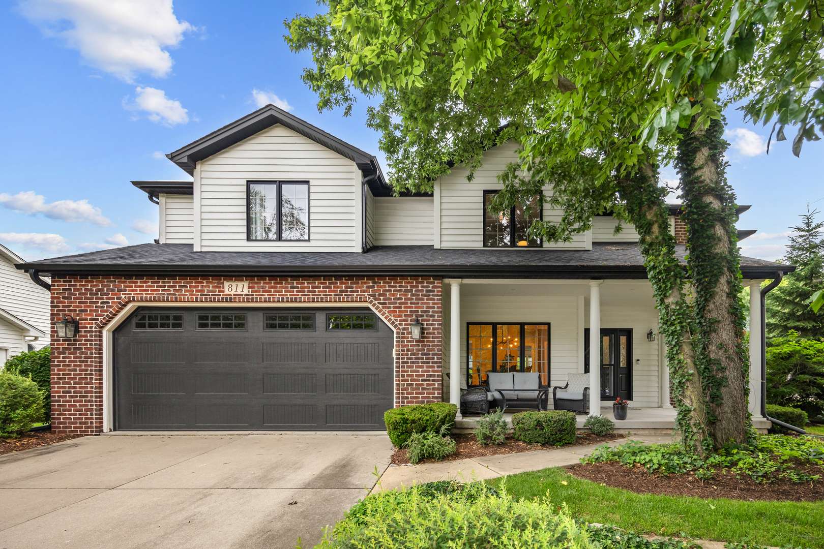 811 E Main ST, Yorkville, IL 60560