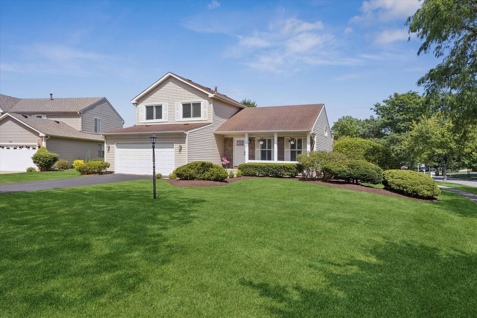 129 Heath PL, Westmont, IL 60559