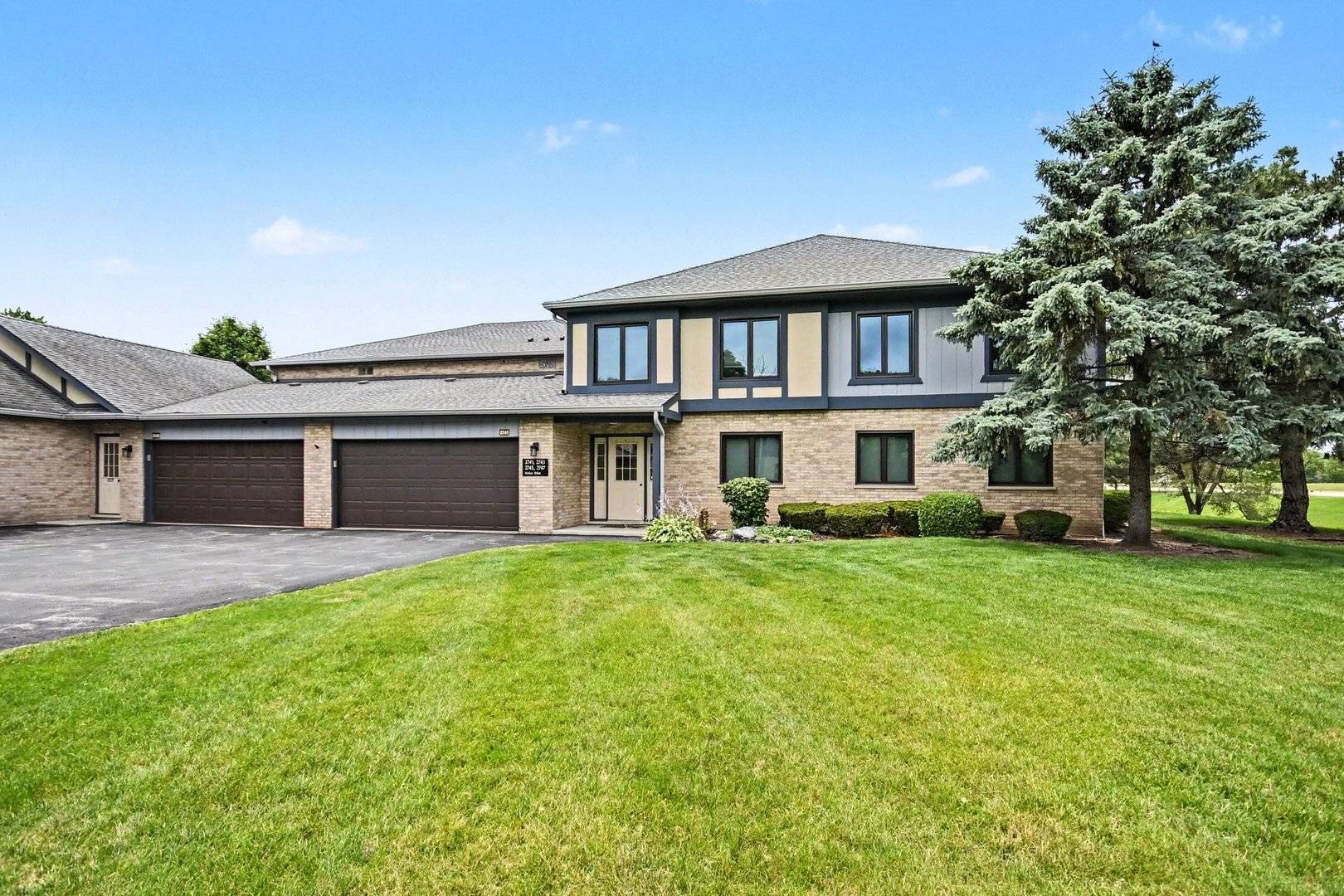 2743 Harbor DR #2743, Joliet, IL 60431
