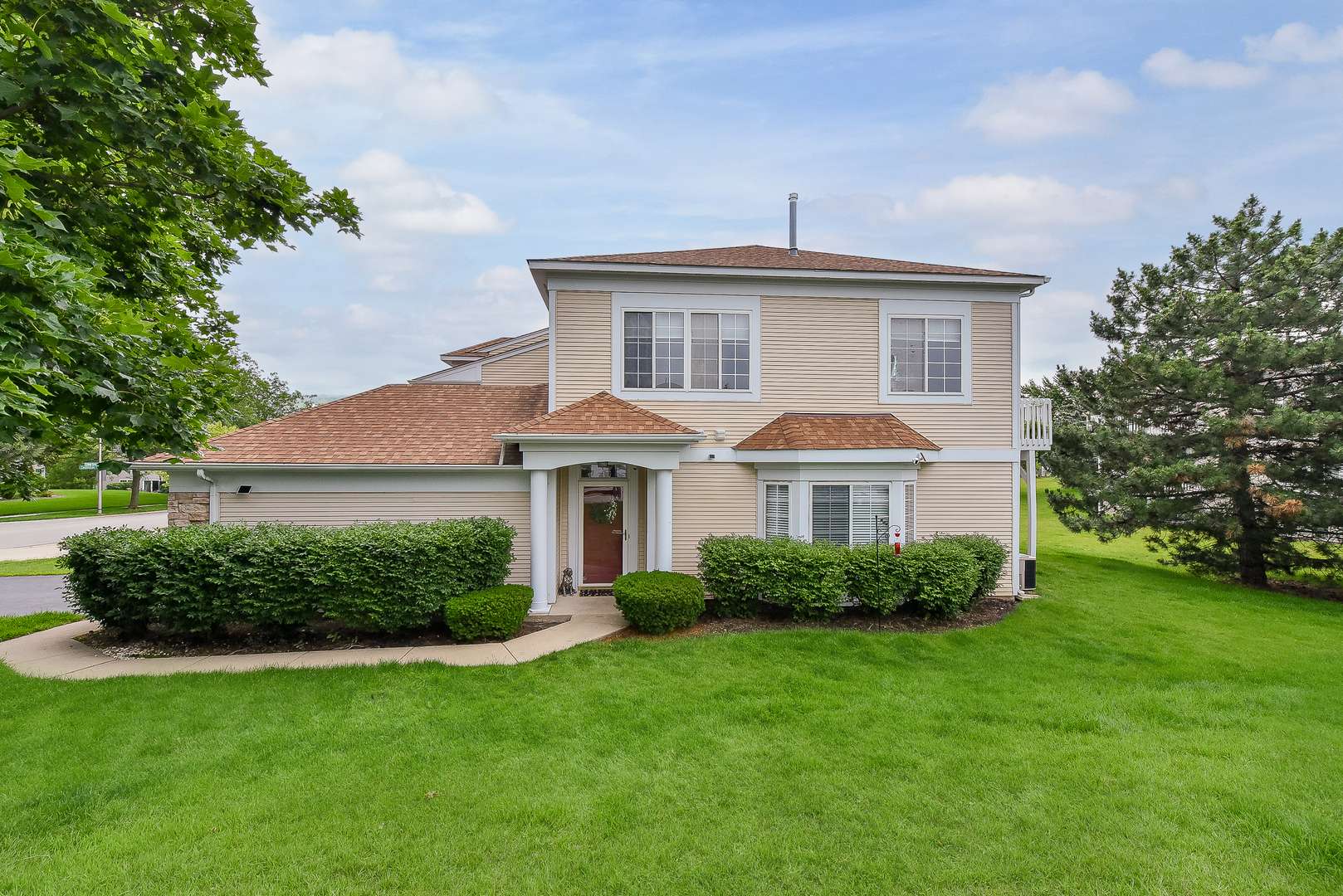 2077 College Green DR #2077, Elgin, IL 60123