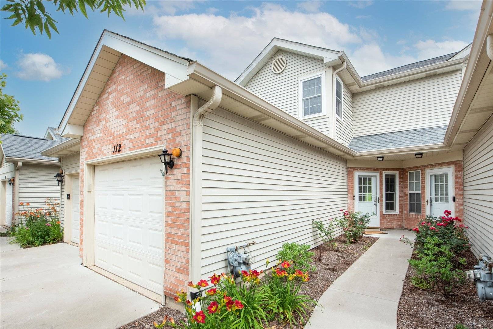 112 GOLFVIEW DR #112, Glendale Heights, IL 60139
