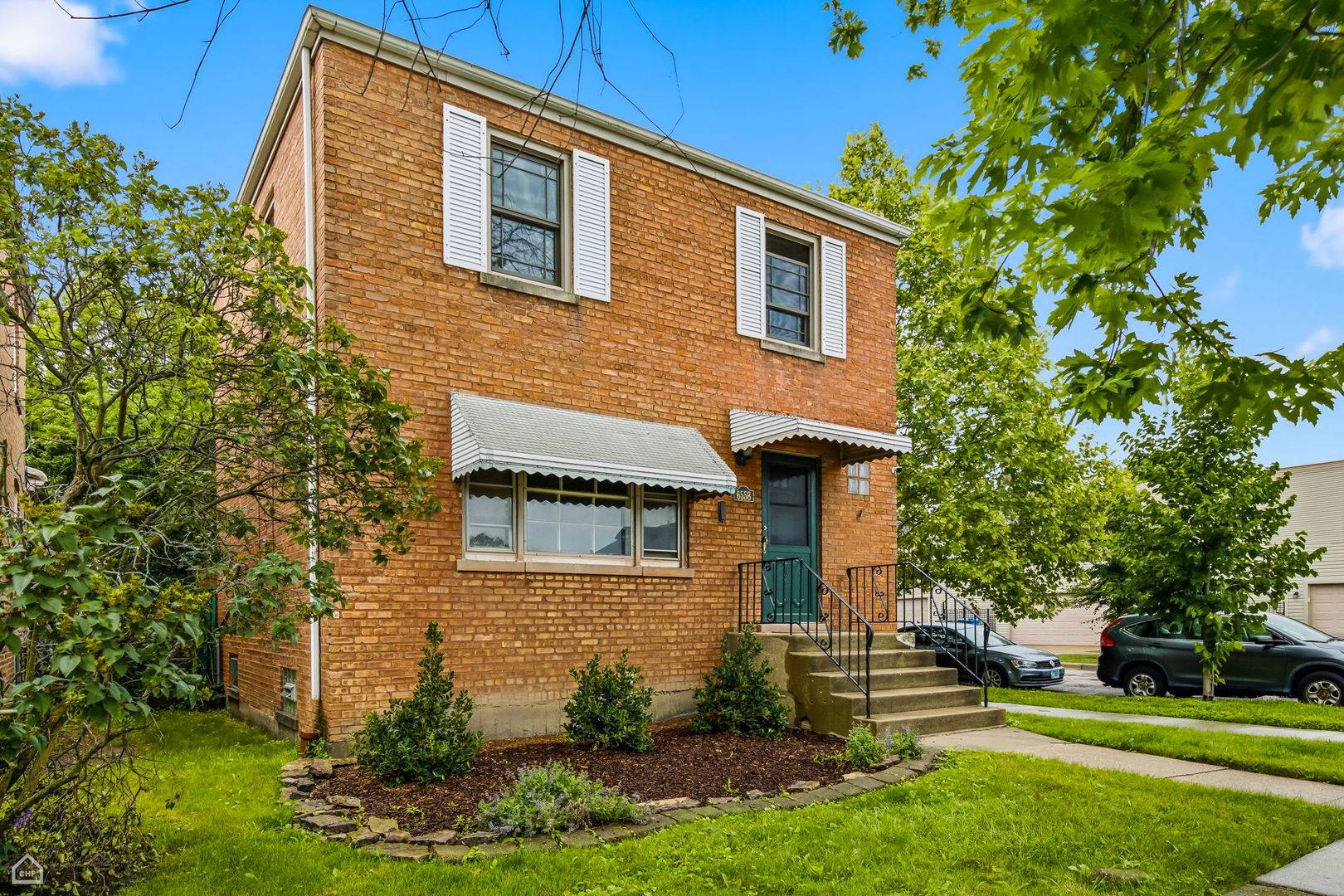 6558 N Troy ST, Chicago, IL 60645