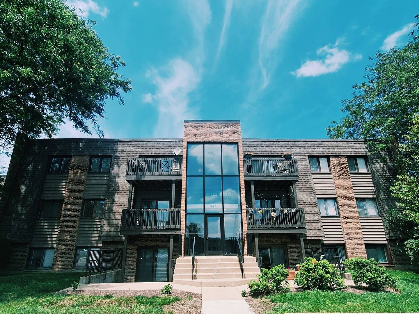 1482 Stonebridge CIR #C-6, Wheaton, IL 60189