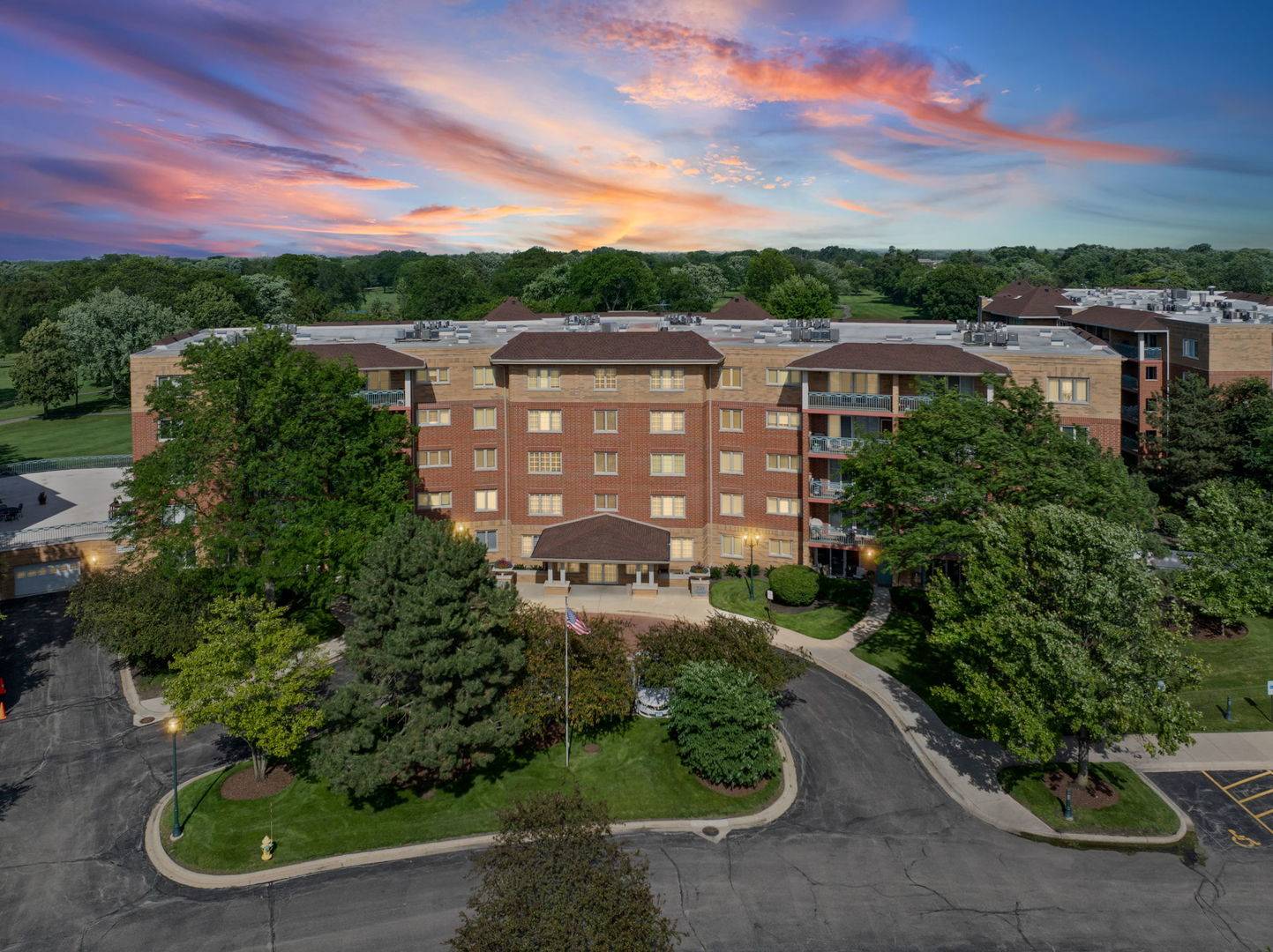720 Creekside DR #407B, Mount Prospect, IL 60056