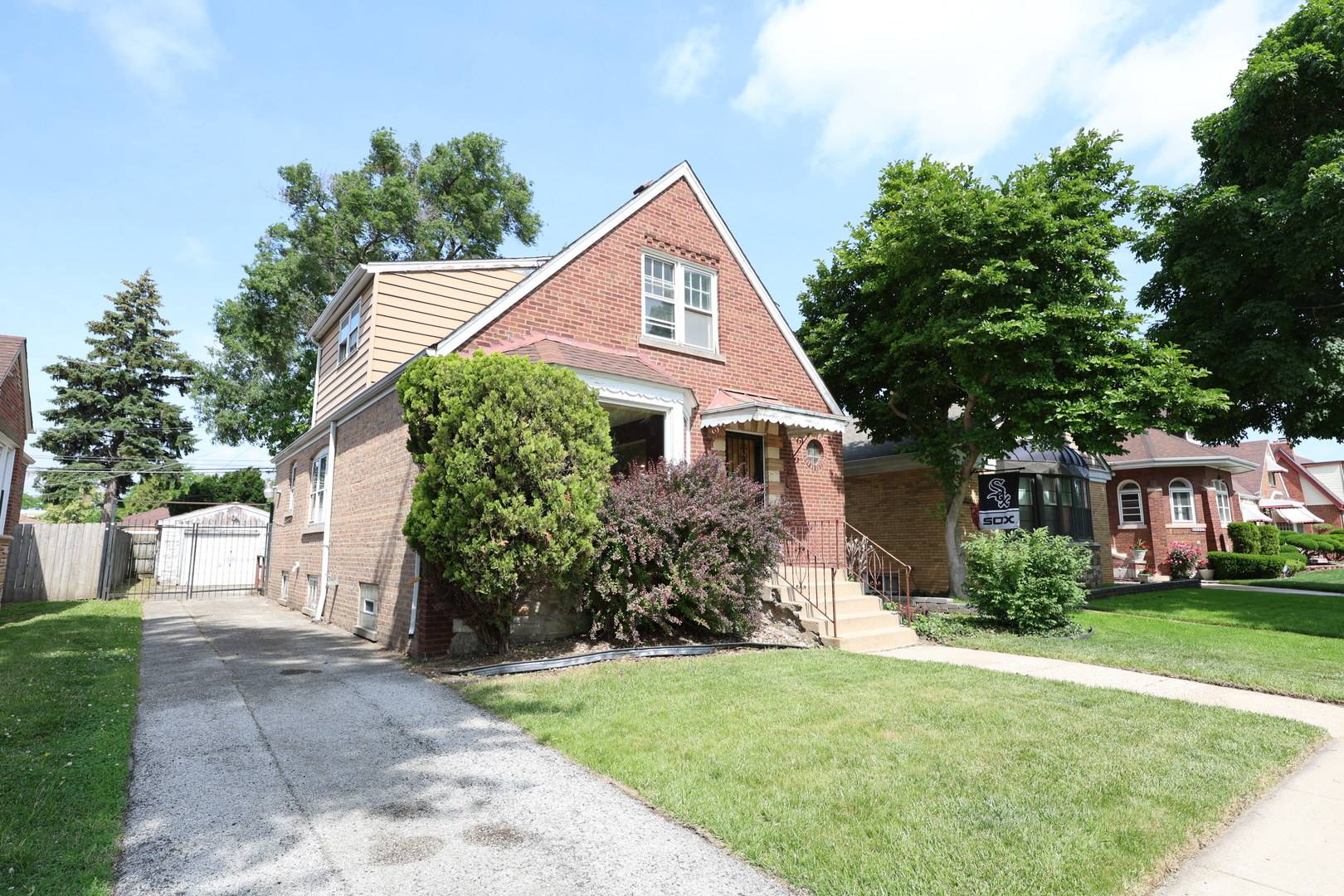 10838 S Wallace ST, Chicago, IL 60628