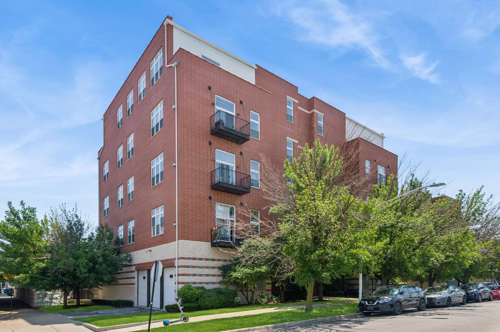 949 N Willard CT #403, Chicago, IL 60642