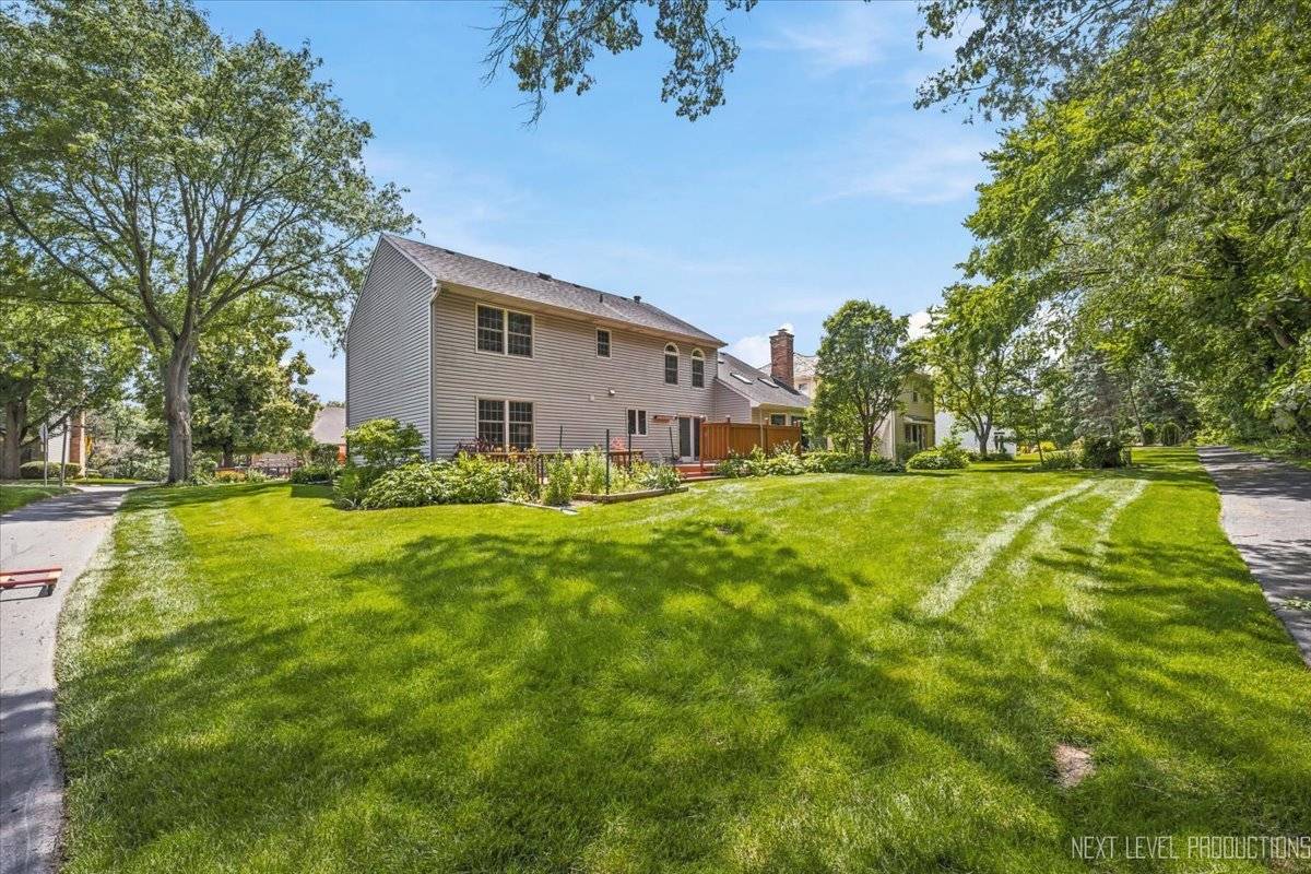 6036 Mill Bridge LN, Lisle, IL 60532