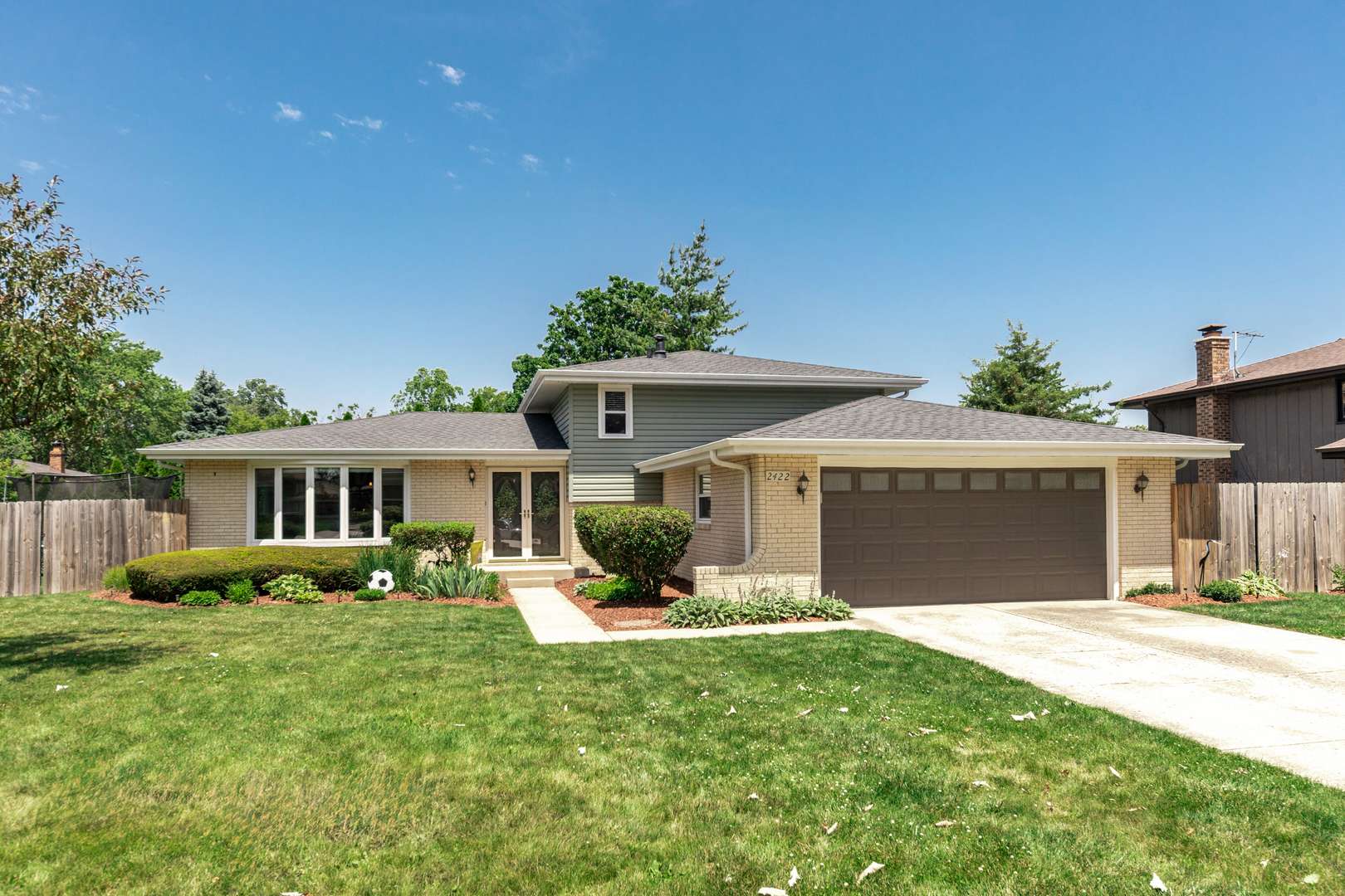 2422 Chippewa CT, Lisle, IL 60532