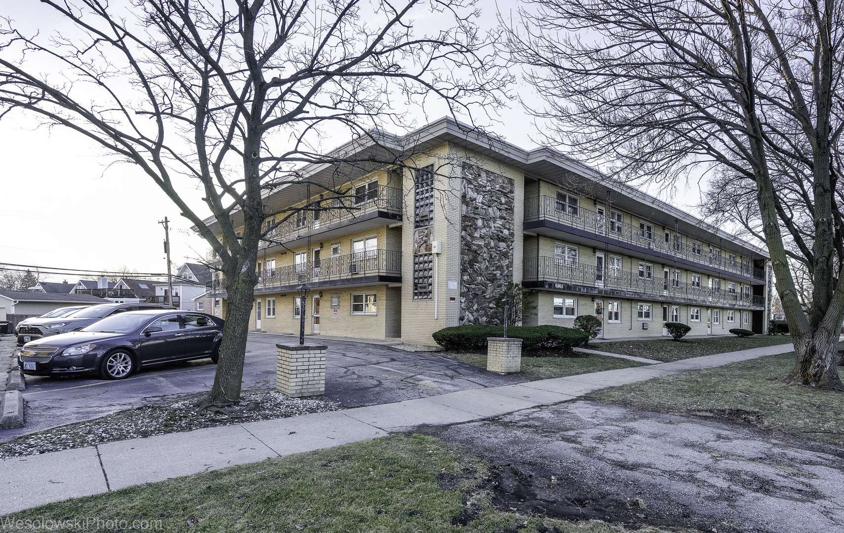 6161 W HIGGINS AVE #8, Chicago, IL 60630