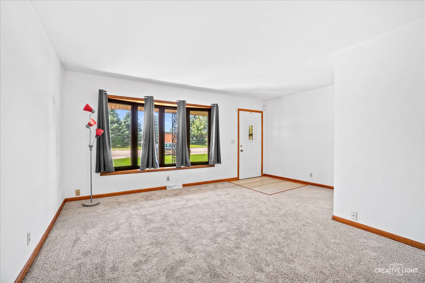 176 Boulder Hill PASS, Montgomery, IL 60538