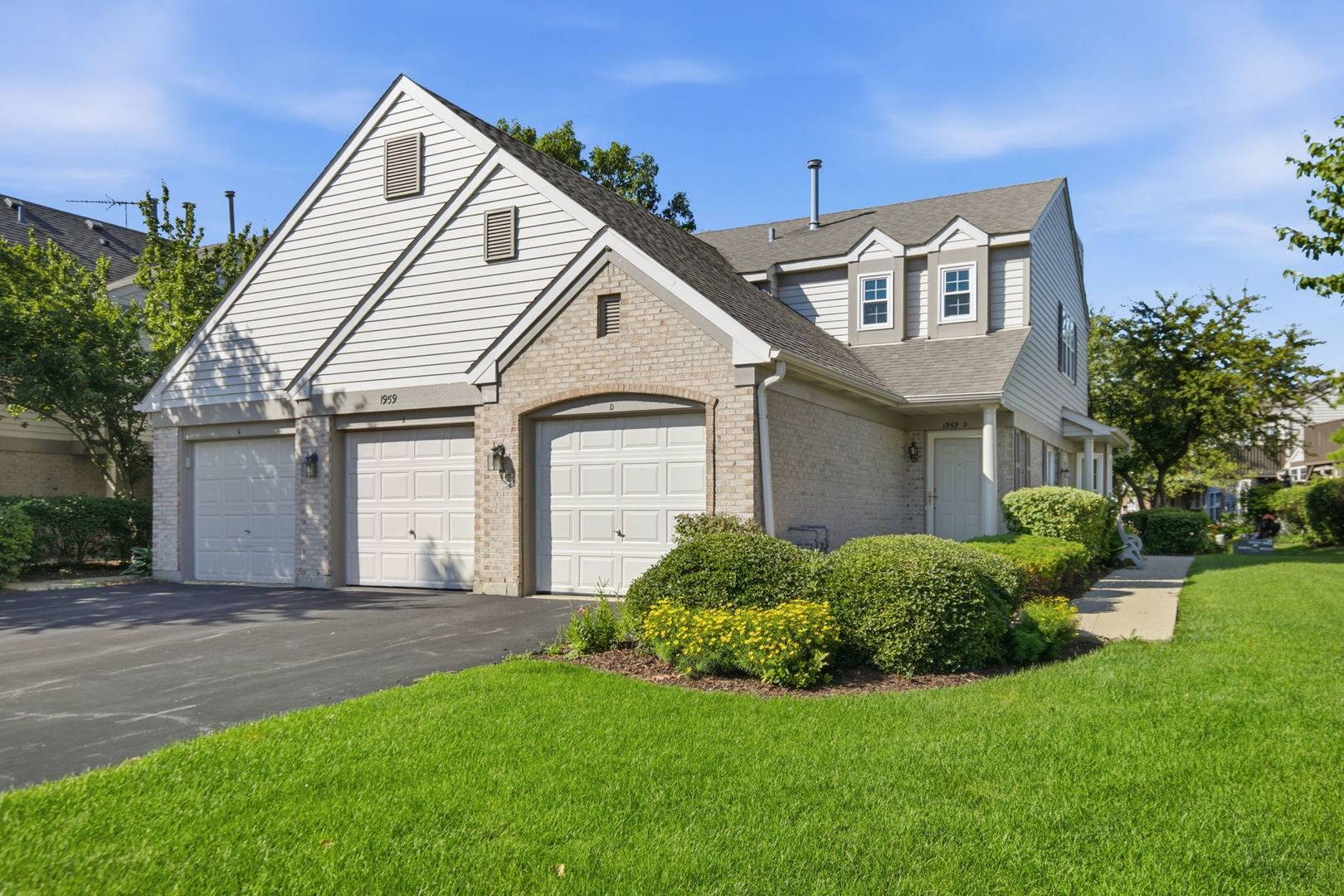 1959 Heron AVE #D, Schaumburg, IL 60193