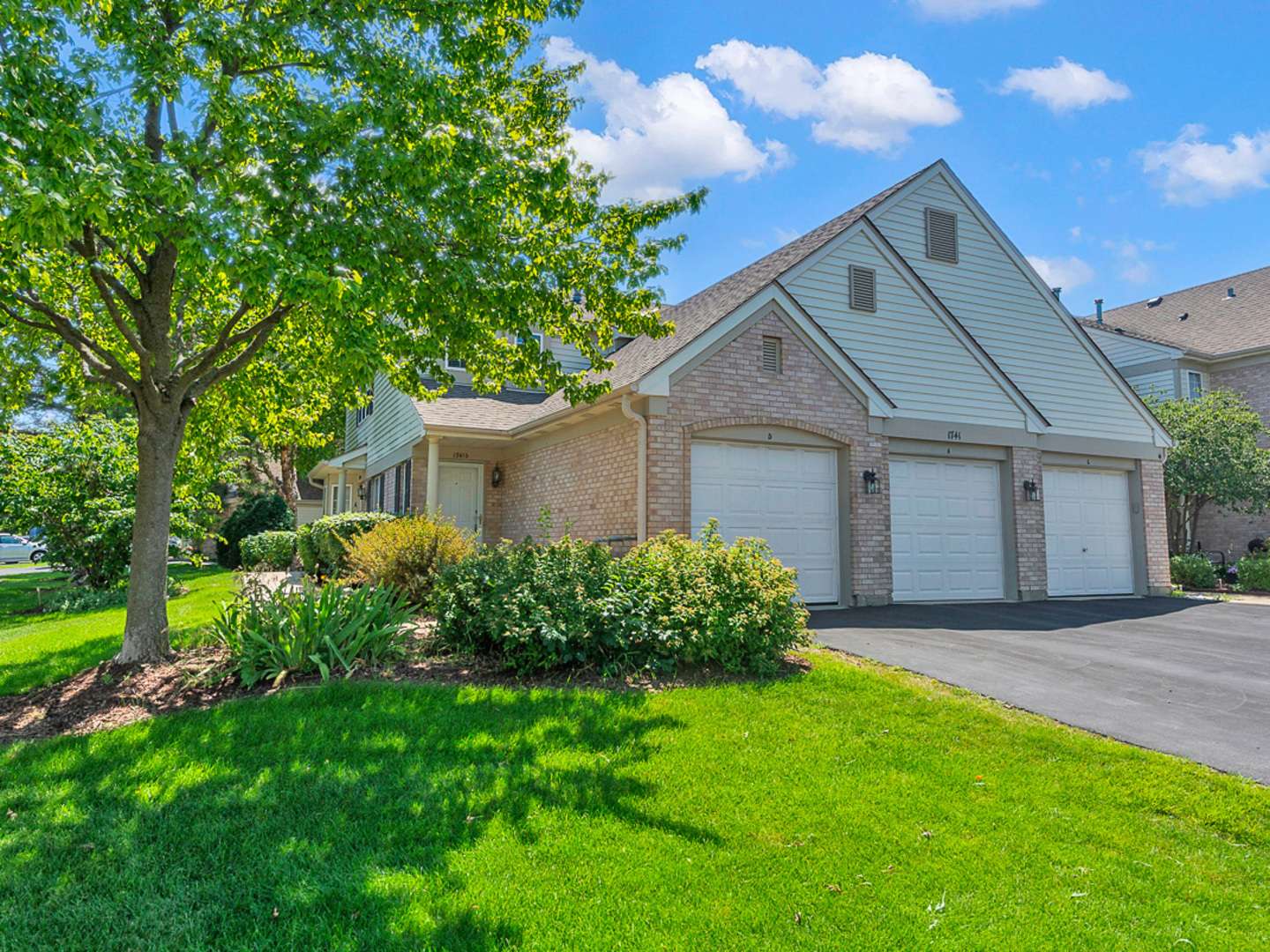 1741 Heron AVE #D, Schaumburg, IL 60193