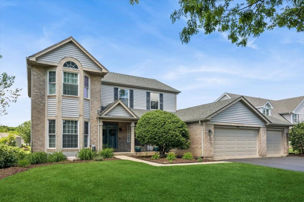 490 Flora DR, Algonquin, IL 60102