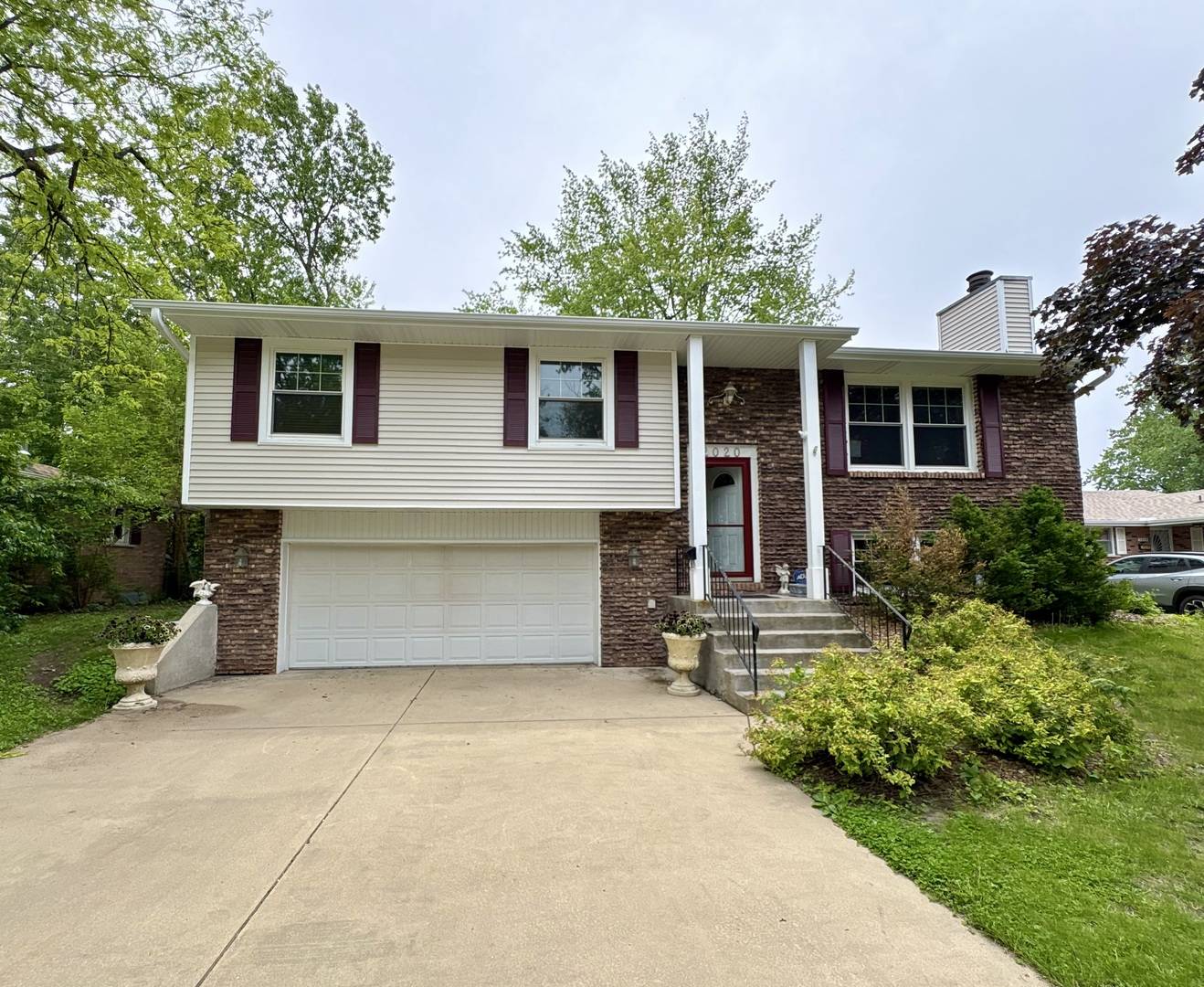 2020 W Calista ST, Kankakee, IL 60901