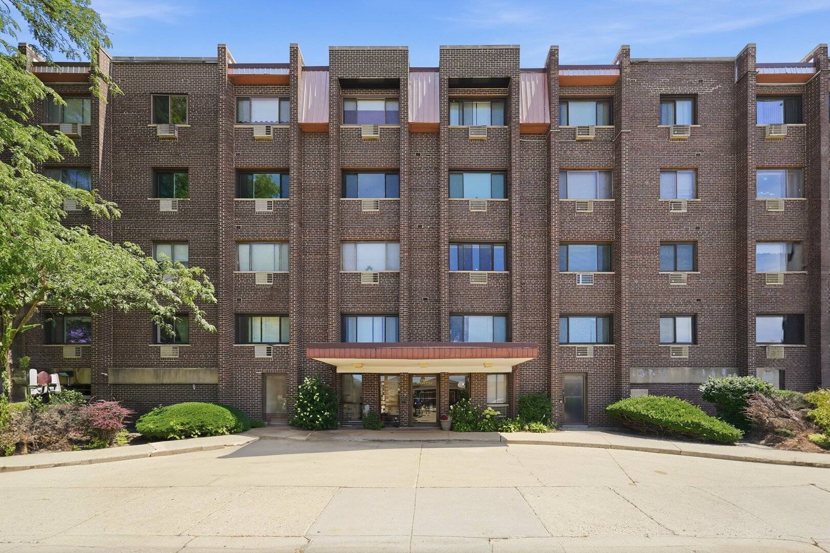4623 N Chester AVE #103W, Chicago, IL 60656