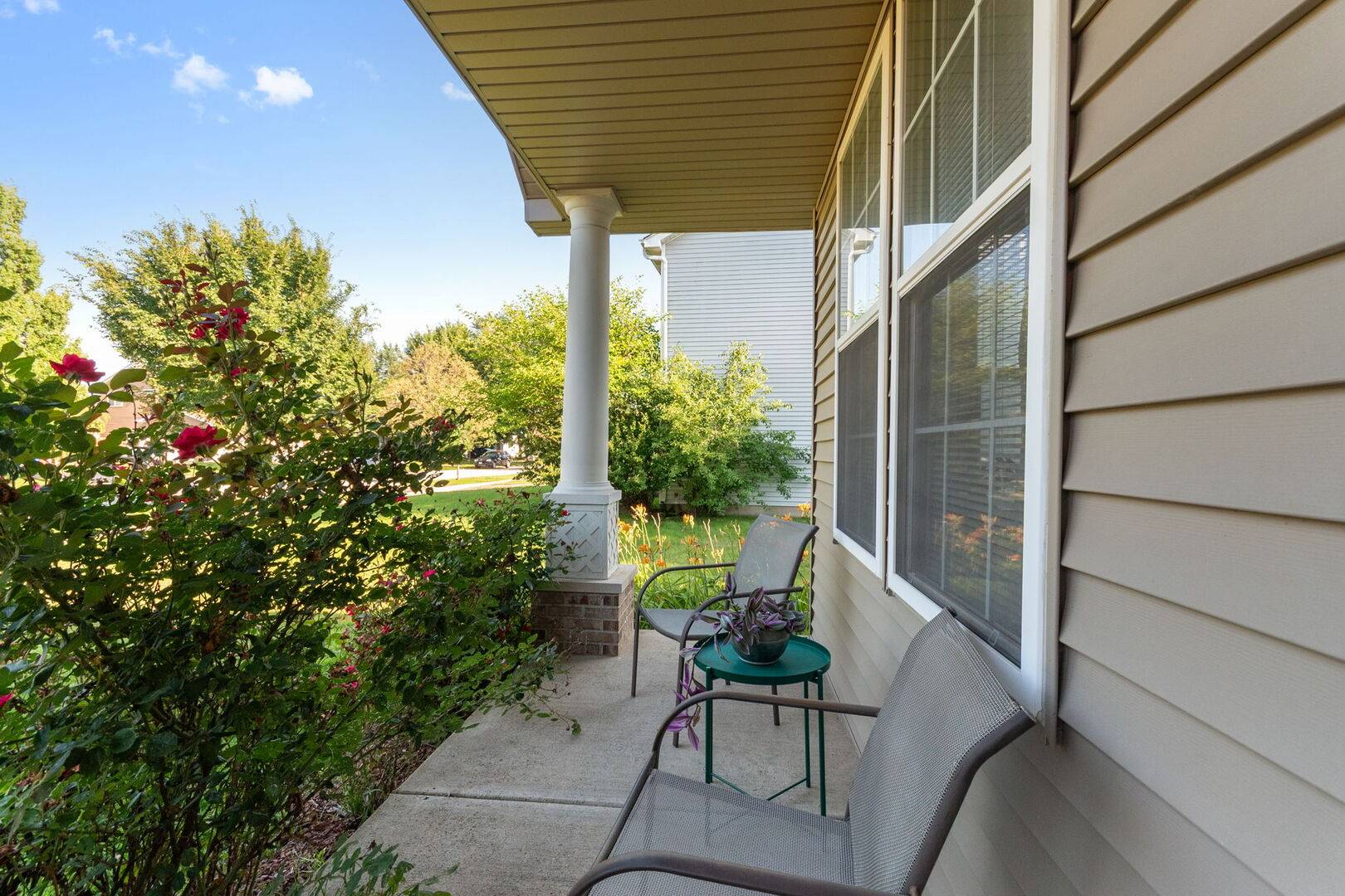 351 Pheasant Chase DR, Bolingbrook, IL 60490