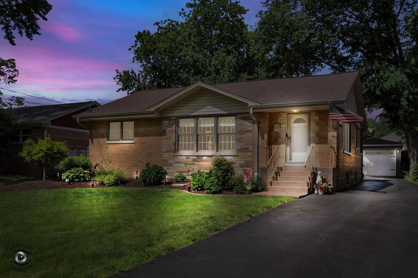 12008 S 71st CT, Palos Heights, IL 60463