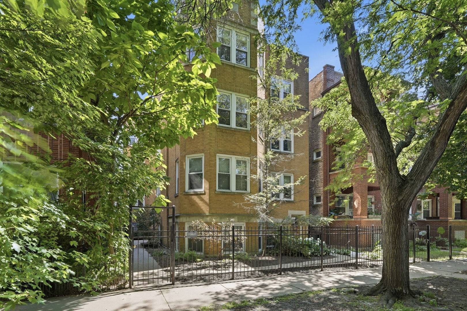 1733 W Catalpa AVE #1, Chicago, IL 60640