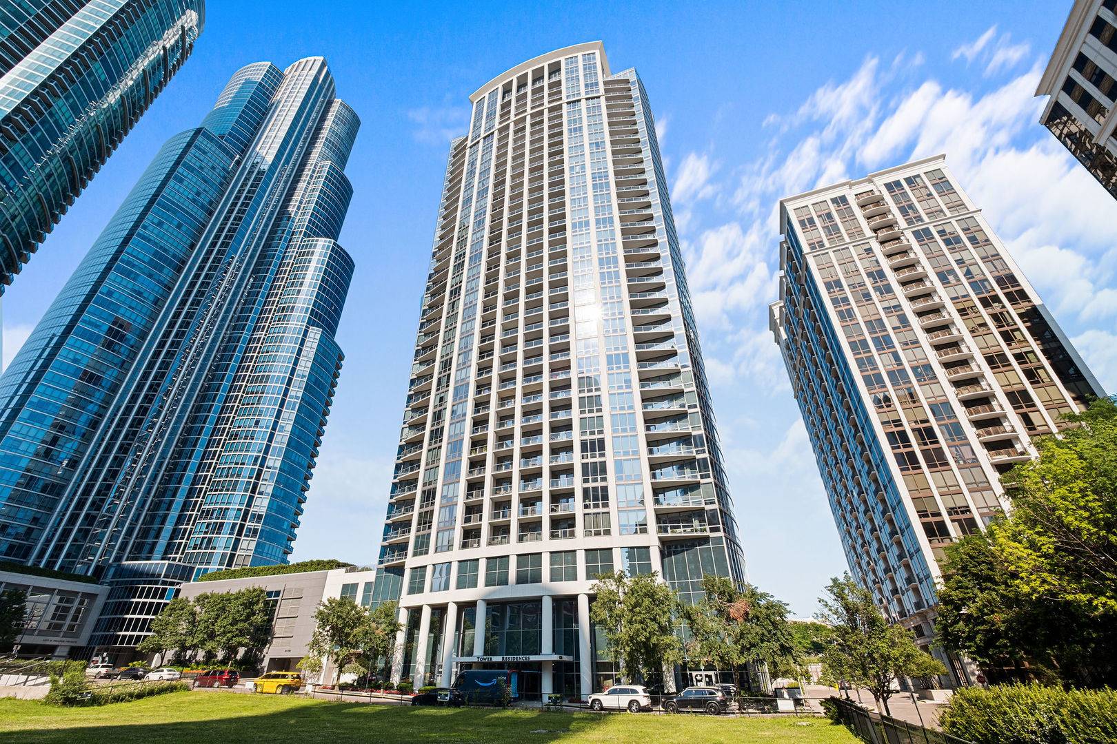 1235 S Prairie AVE #1906, Chicago, IL 60605