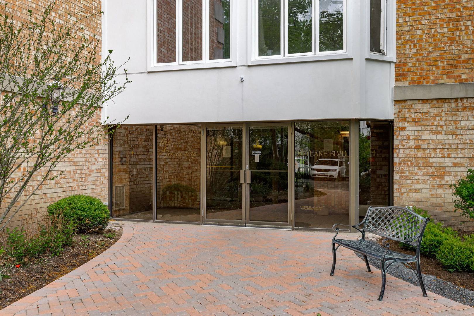 200 Lake BLVD #415, Buffalo Grove, IL 60089