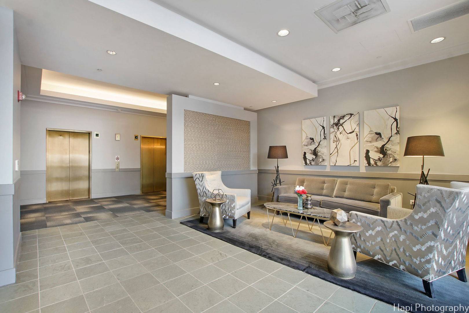 77 S Evergreen AVE #206, Arlington Heights, IL 60005