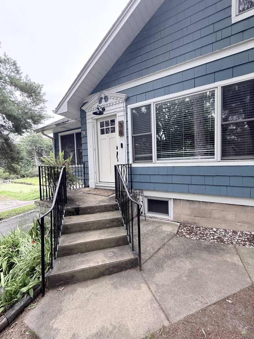 36 Medinah AVE, Fox Lake, IL 60020