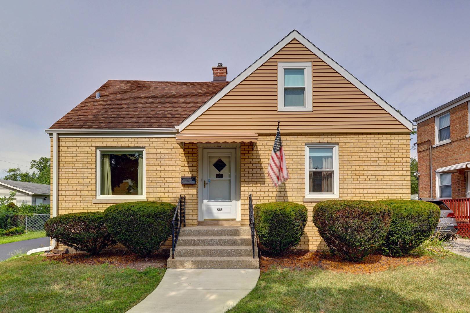 516 N Irving AVE, Hillside, IL 60162