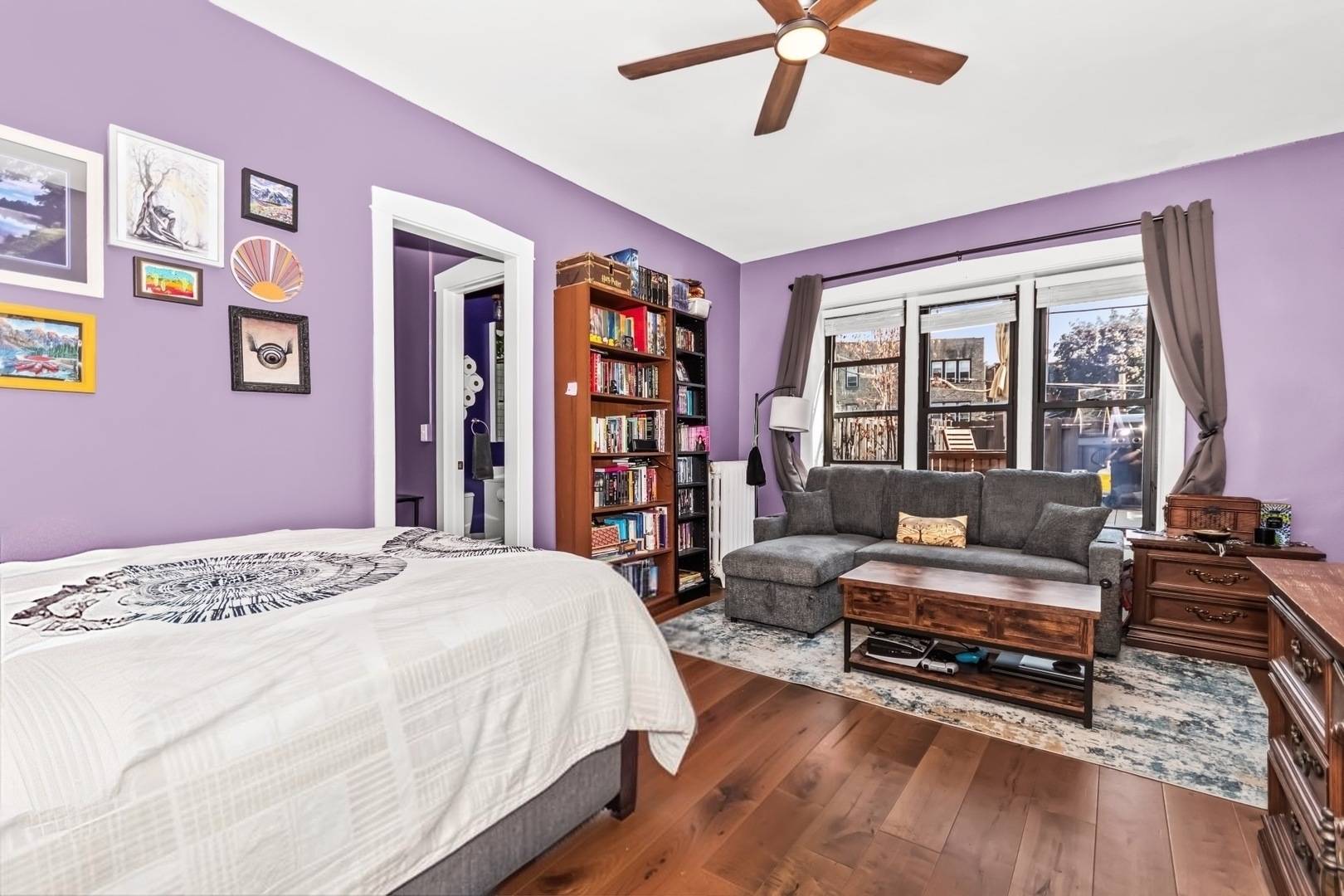 725 W Sheridan RD #204, Chicago, IL 60613