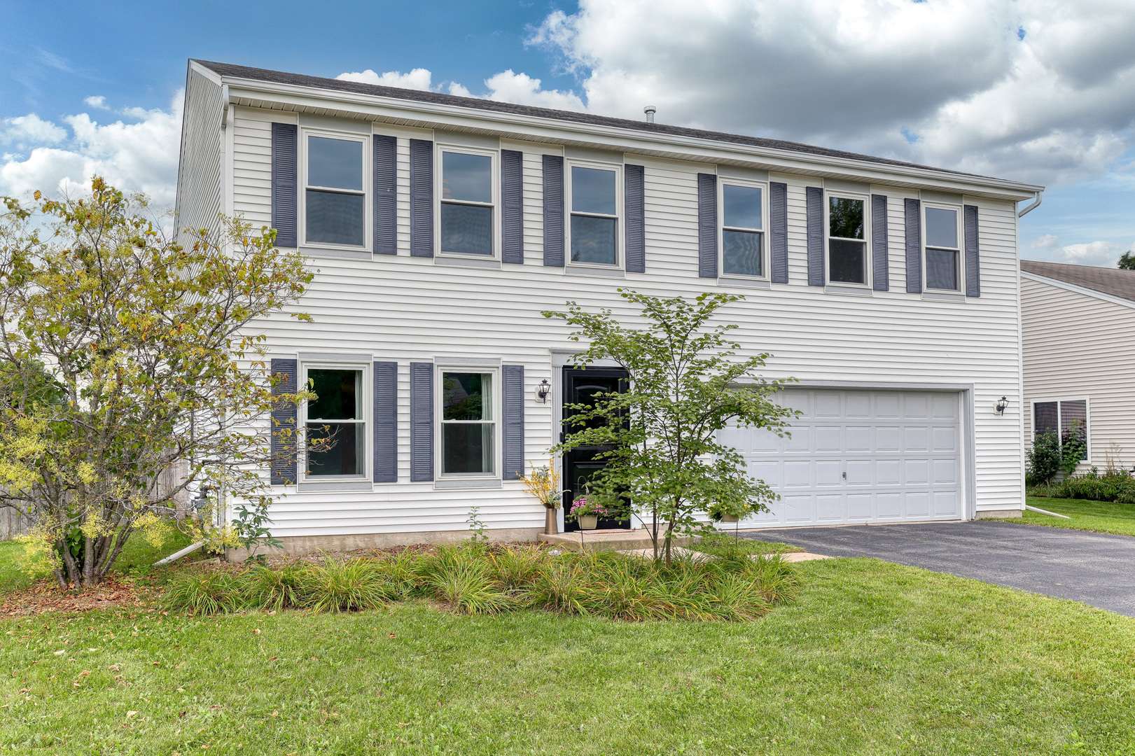 220 W Meadow DR, Cortland, IL 60112