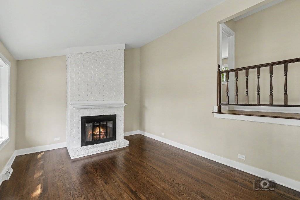 218 E Central AVE, Lombard, IL 60148