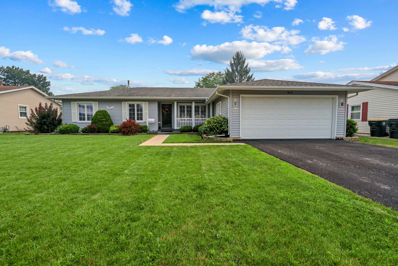 575 Gateshead AVE N, Elk Grove Village, IL 60007