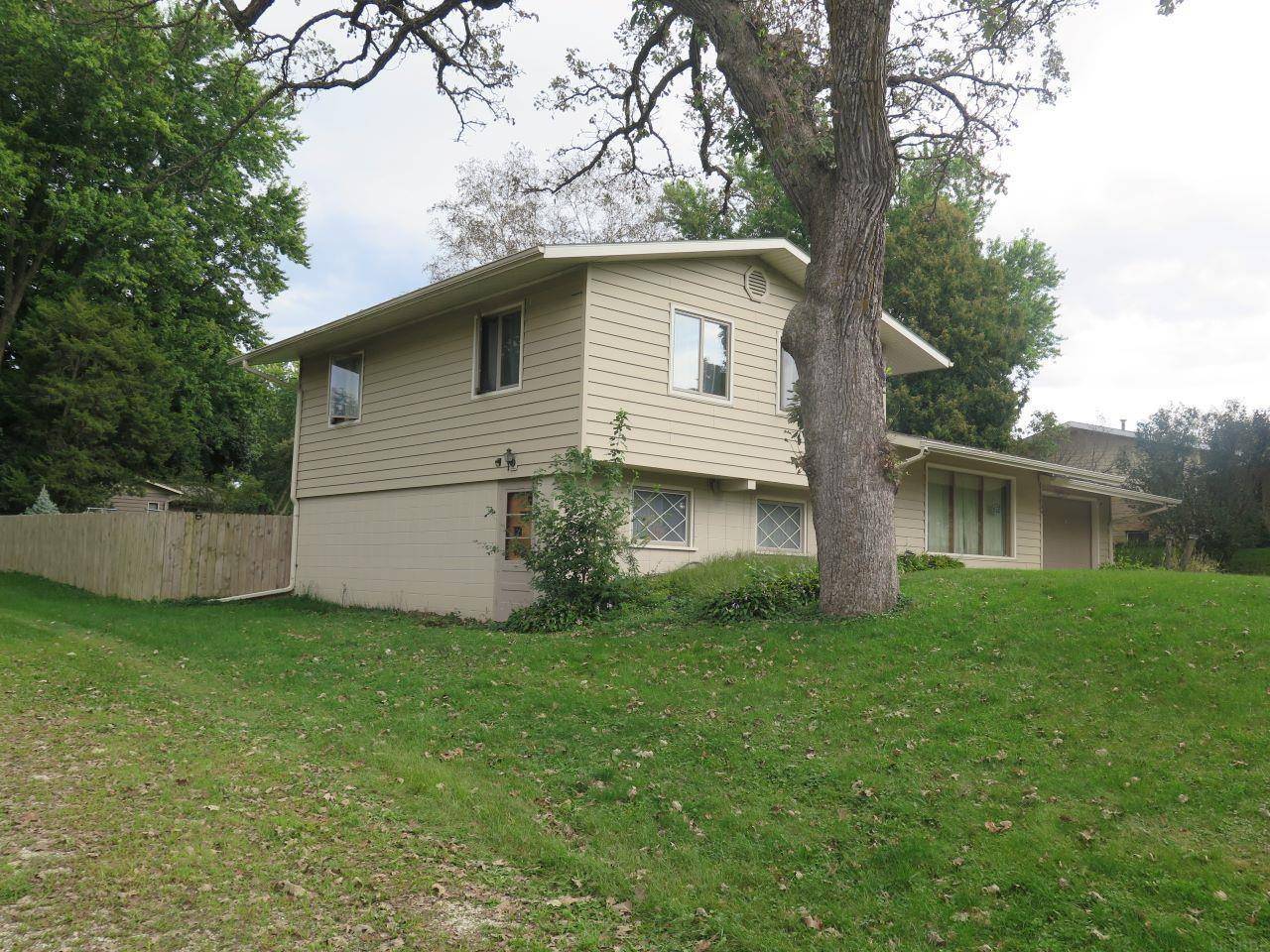 1504 Division St., Decorah, IA 52101
