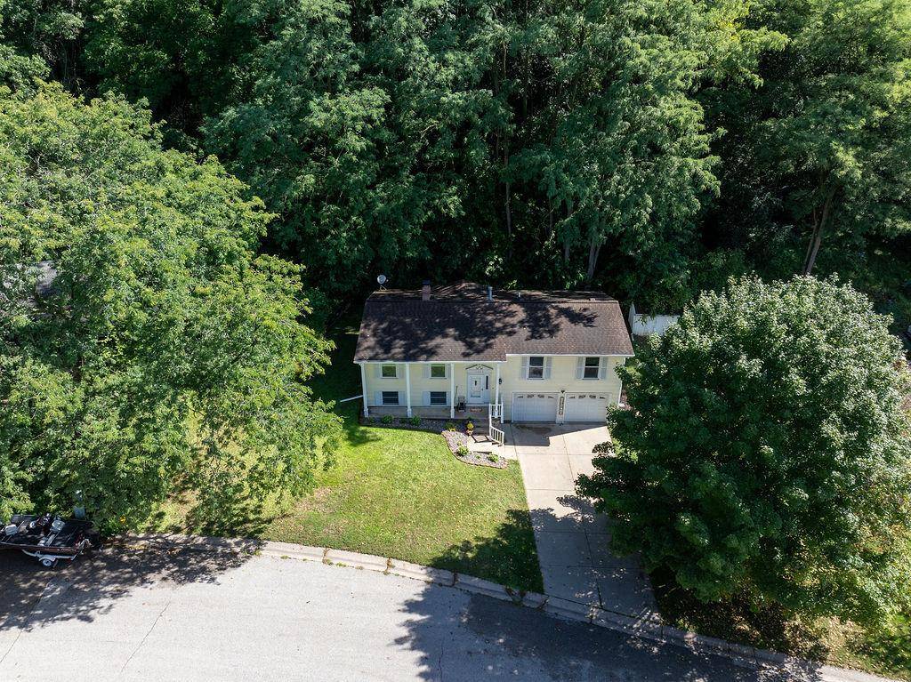 1026 Glen Echo RD, Winona, MN 55987