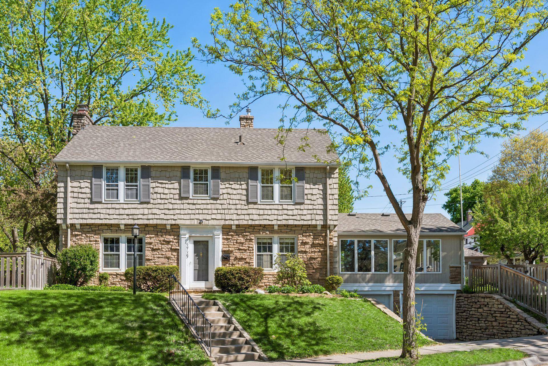 2720 Sunset BLVD, Minneapolis, MN 55416