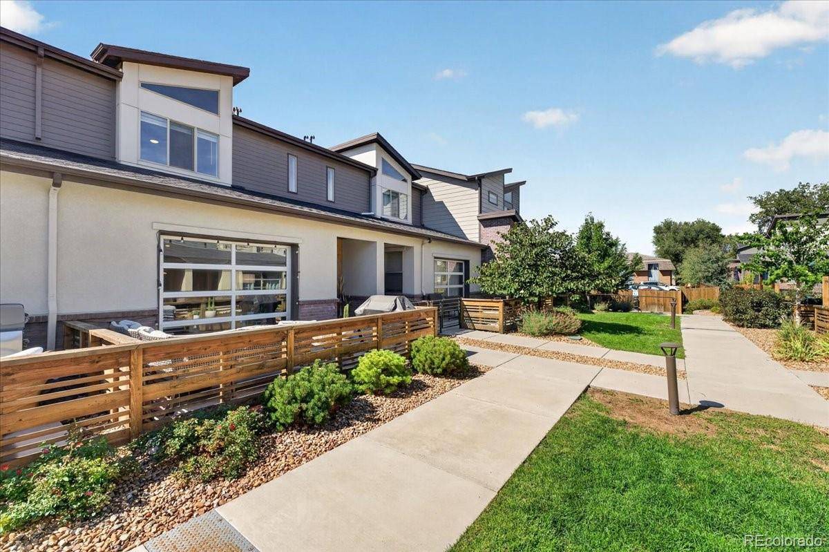 11665 W 44th AVE, Wheat Ridge, CO 80033
