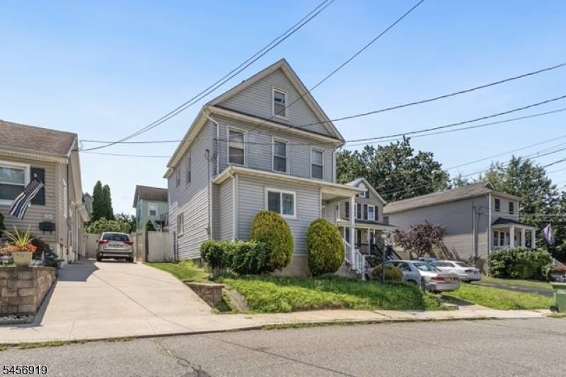26 Dane St, Sayreville Boro, NJ 08872