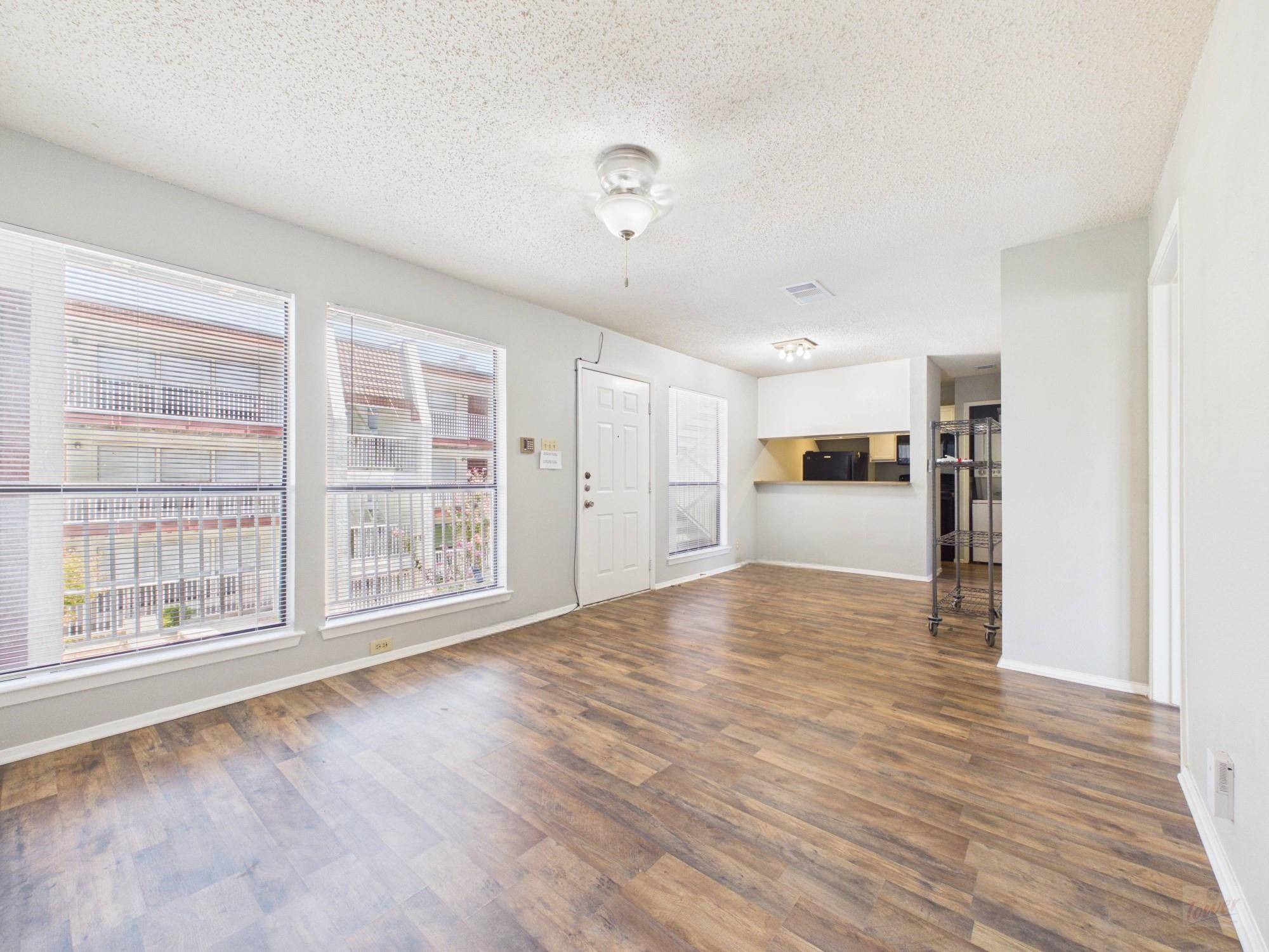 3115 Helms ST #210, Austin, TX 78705
