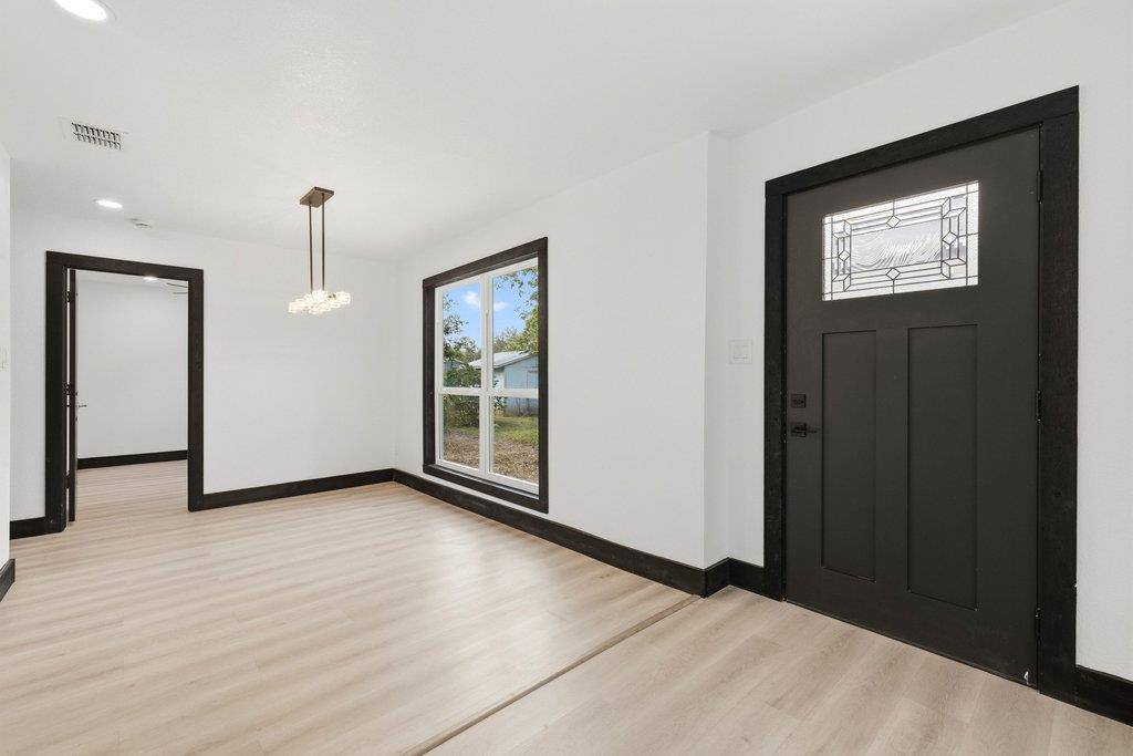 606 Barbara DR, San Marcos, TX 78666