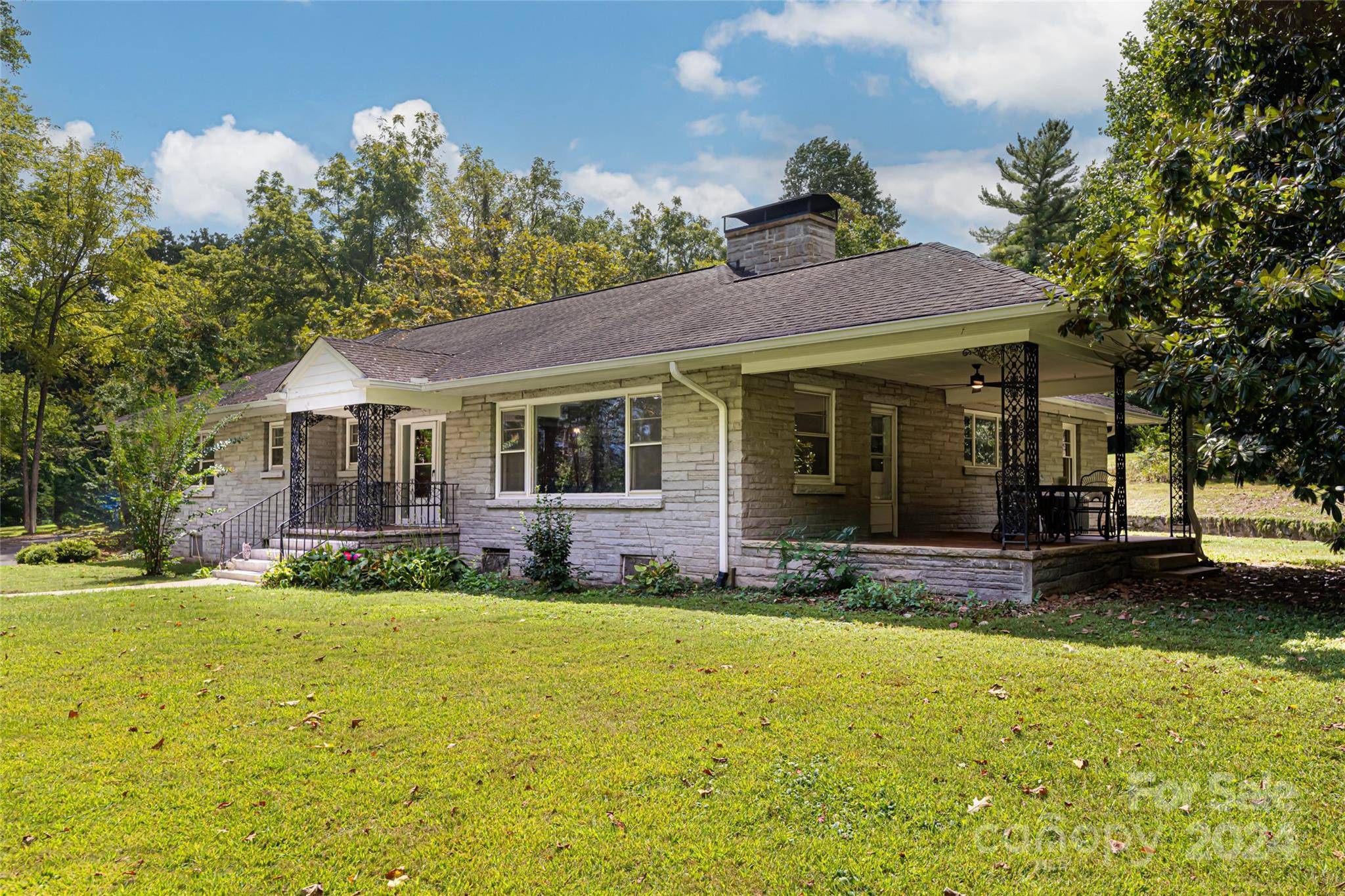 789 Hendersonville RD, Biltmore Forest, NC 28803