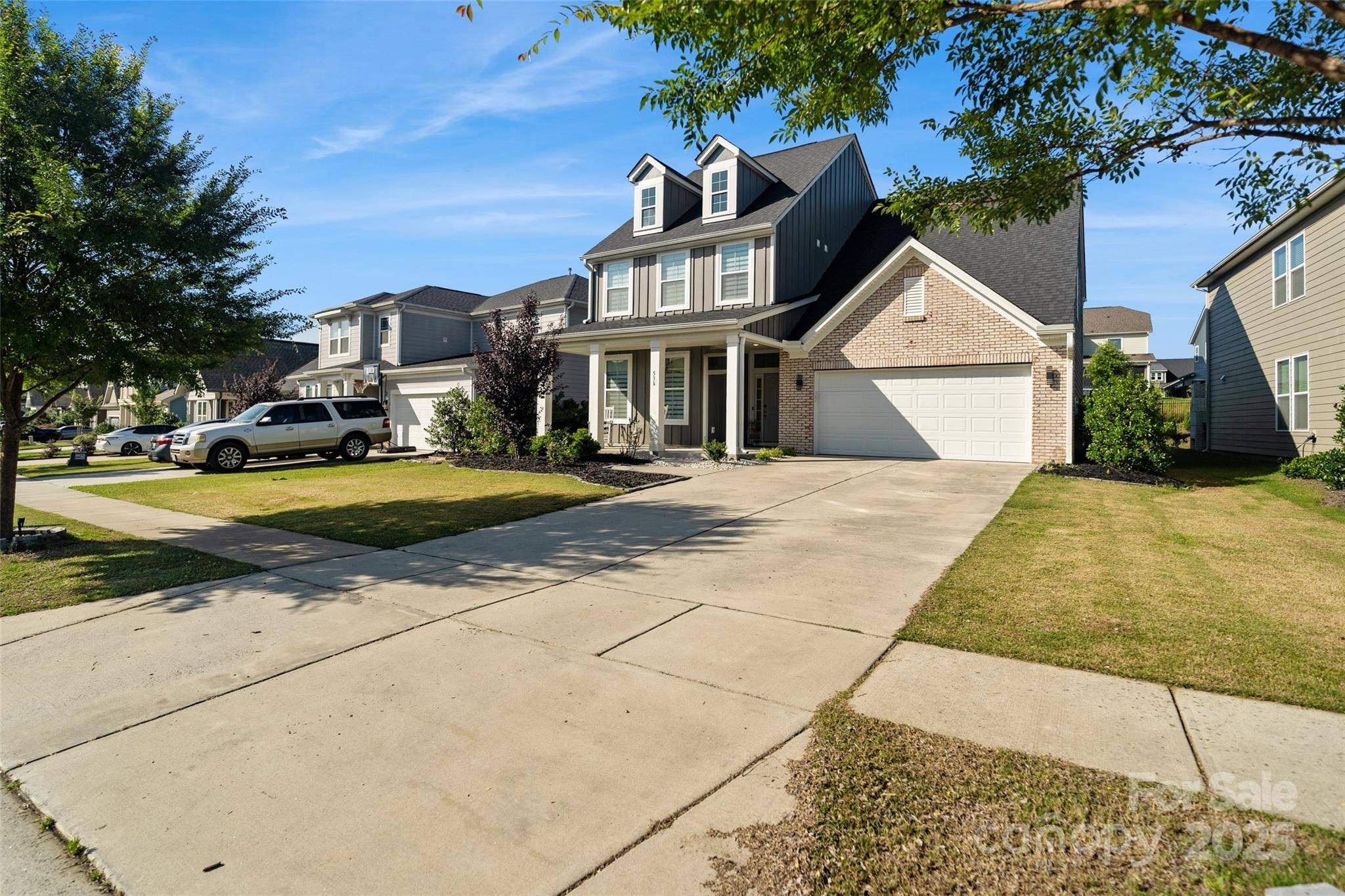 535 Red Wolf LN, Lake Wylie, SC 29710
