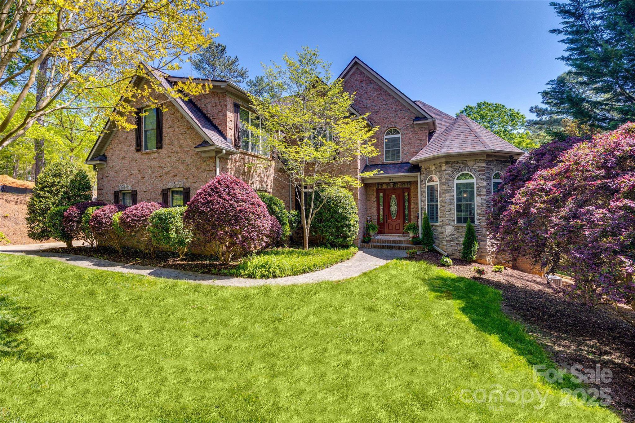 364 Stone Cliff LN, Clover, SC 29710