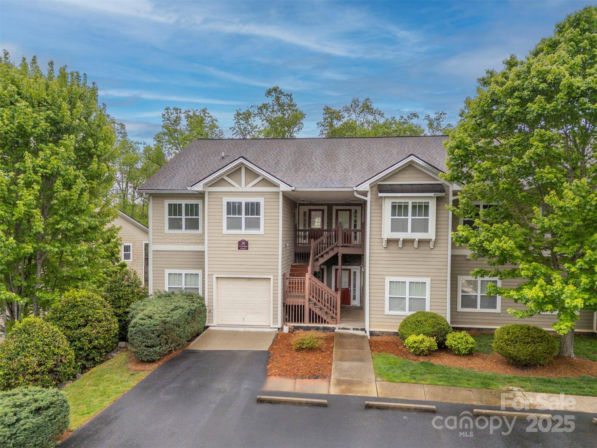 20 Foxden DR #301, Fletcher, NC 28732