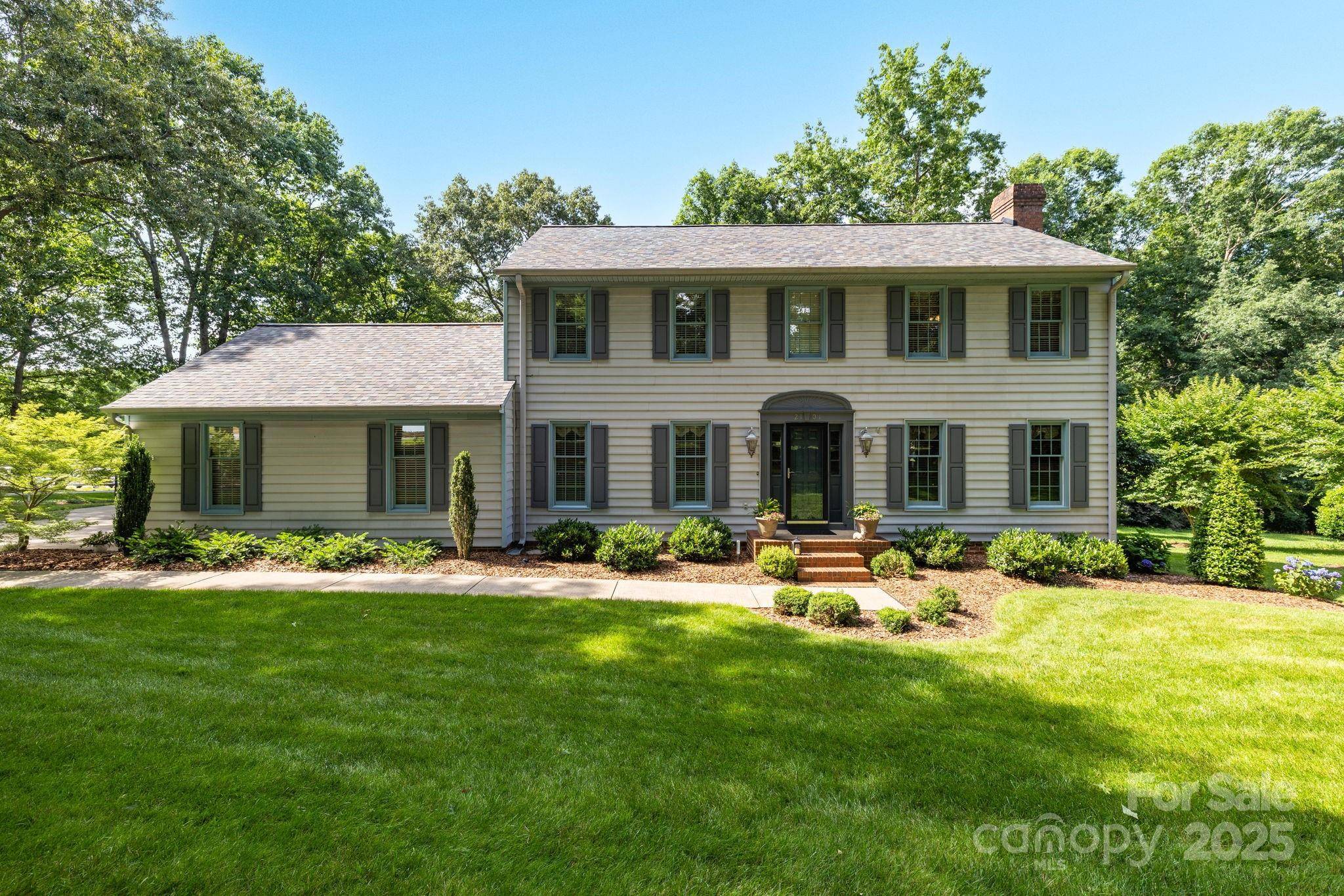 2101 River Chase DR, Eden, NC 27288