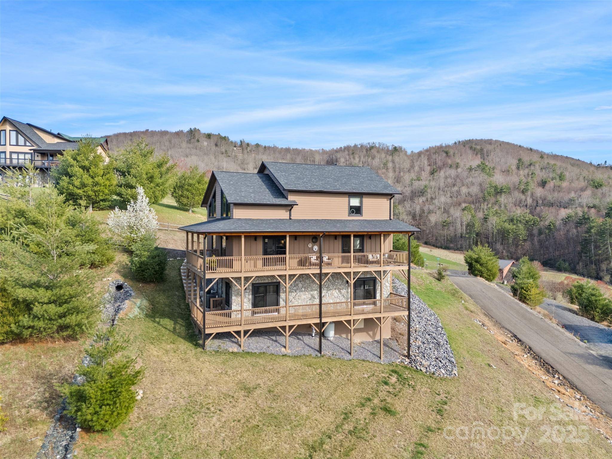 527 Cedar TRL, Fleetwood, NC 28626