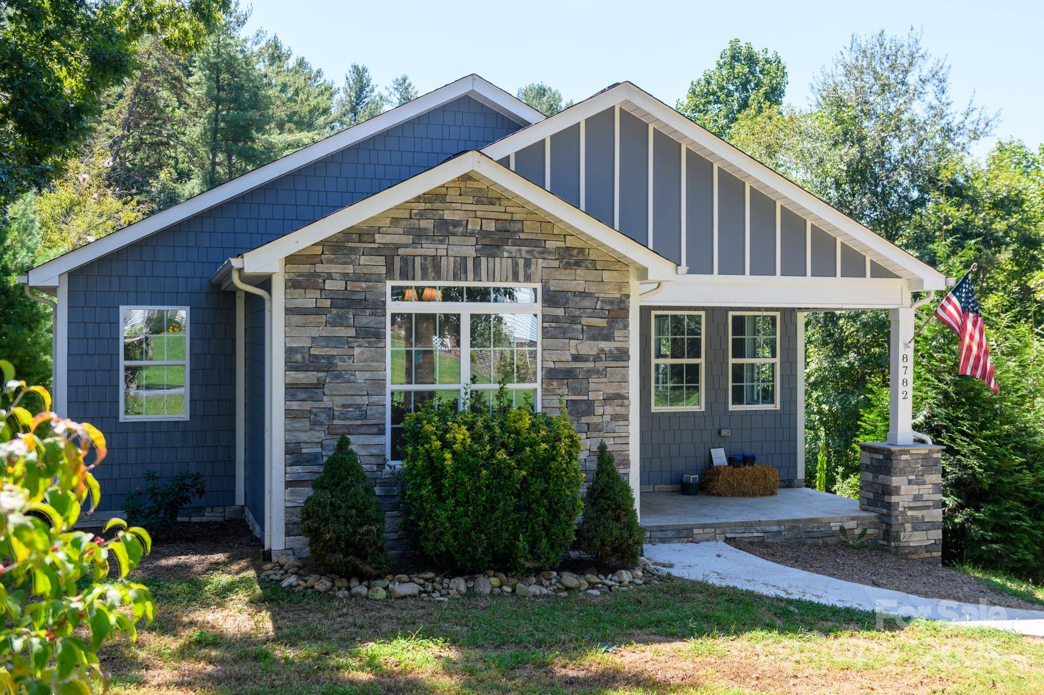 8782 Shepherd CT, Connelly Springs, NC 28612