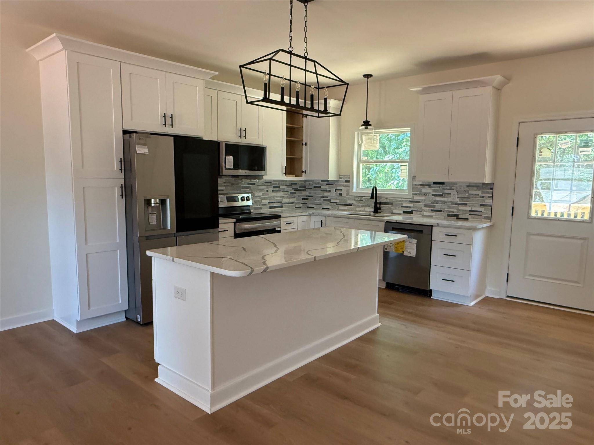 613 3rd Street PL SW, Conover, NC 28613