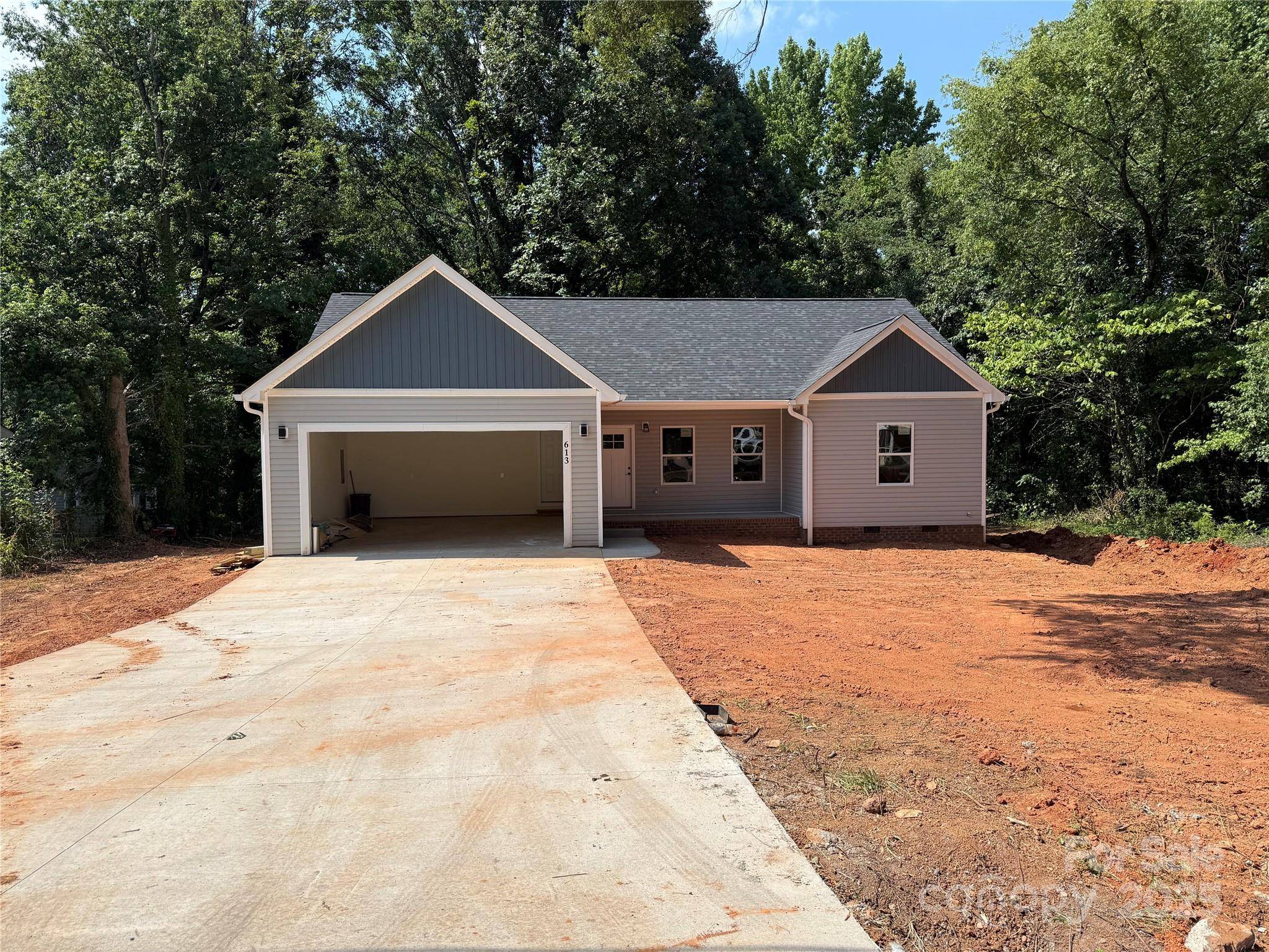 613 3rd Street PL SW, Conover, NC 28613