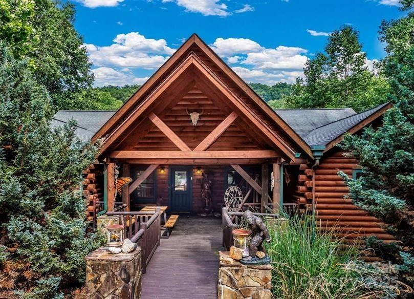 168 Atlantic Falls TRL, Black Mountain, NC 28711