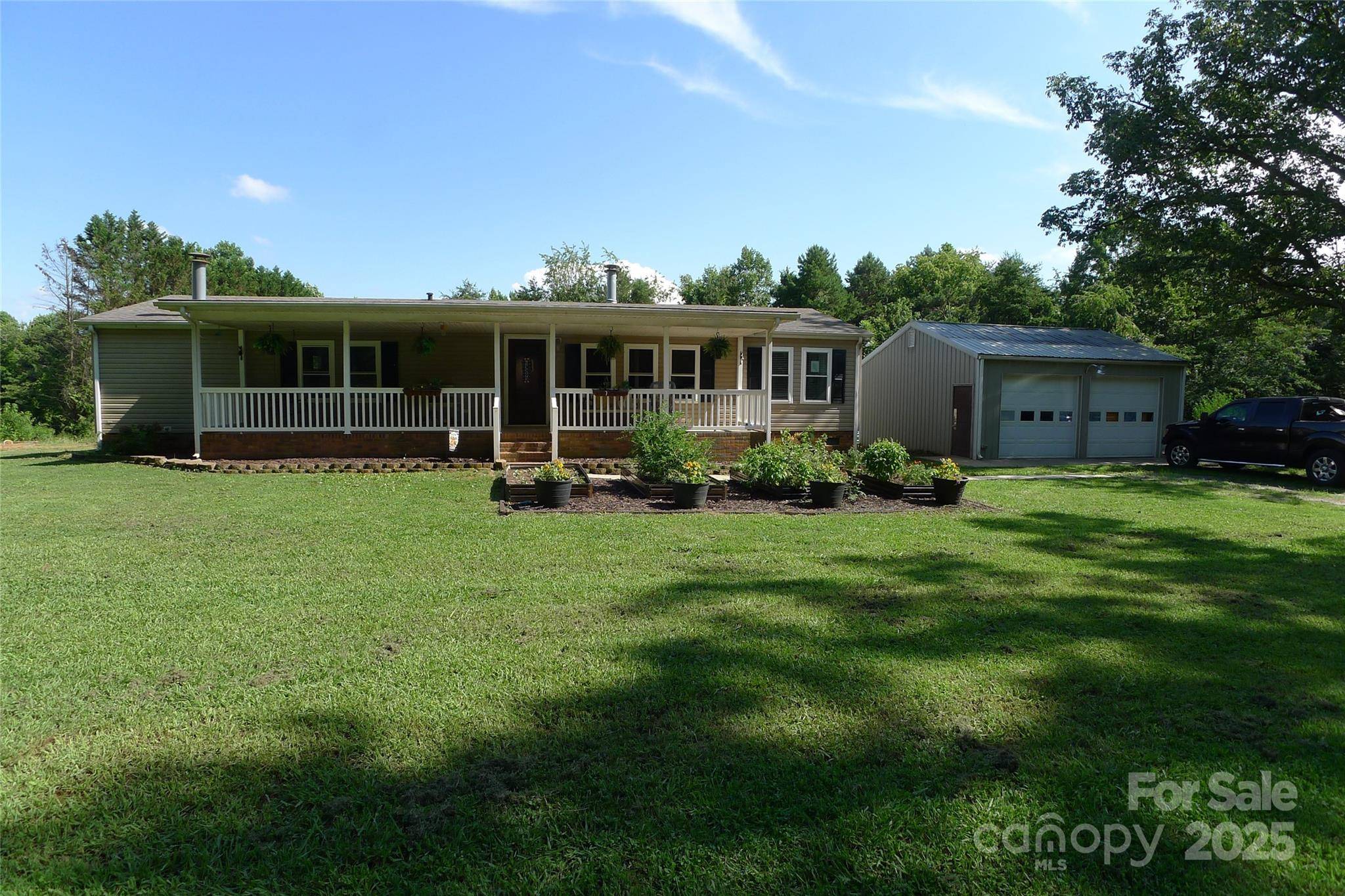 145 Abigail TRL #18, Ararat, NC 27007